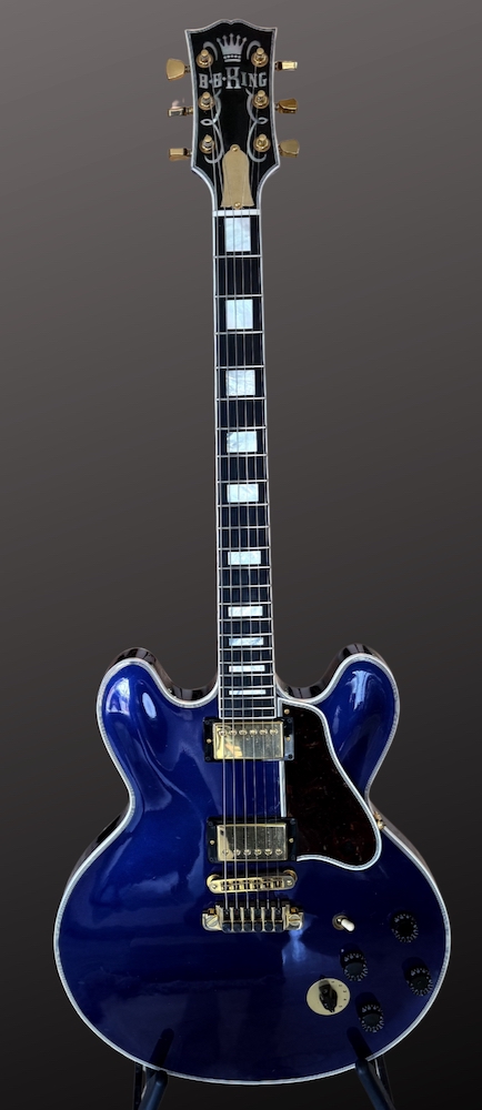 Gibson „Custom Shop“ E-Gitarre, Gem Series, Modell „Lucille B.B. King“, Amethystviolett, 2010–2011, limitierte Auflage von 125 Stück (25 in dieser Farbe),